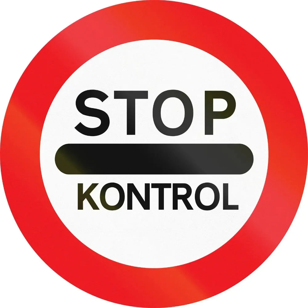 2D Flat Assorted French & Private Property No Parking Signs Round Metal Tin Sign - Multilingual Traffic Themed Wall Deco